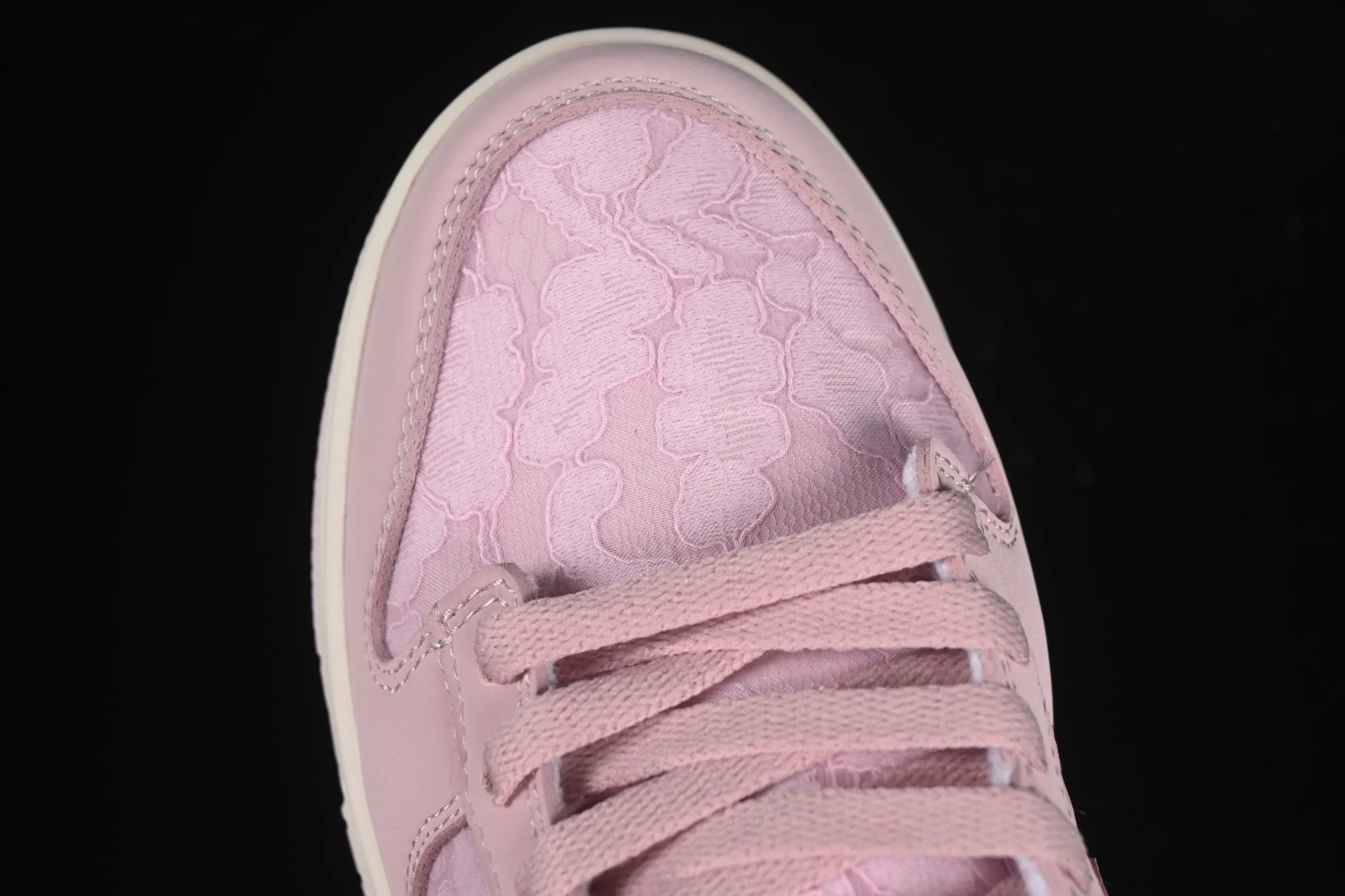 All Categories Nk SB Dunk Series Nk SB Dunk Low Low-top sneakers Nike SB Dunk Low "Regal Pink" contains girly low-top casual sneakers HJ5870-600